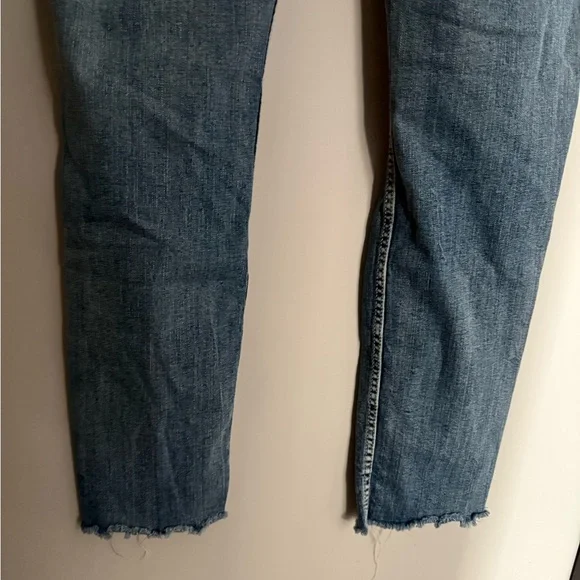 Silver Jeans Women's Light Blue Distressed Ankle Jeans - Picture 8 of 8